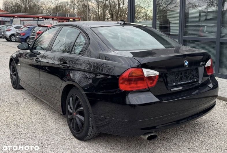 BMW Seria 3 318i Edition Exclusive - 3