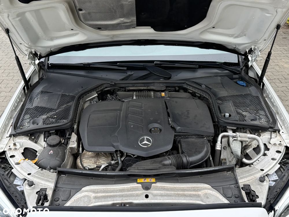 Mercedes-Benz Klasa C 180 d 9G-TRONIC - 16