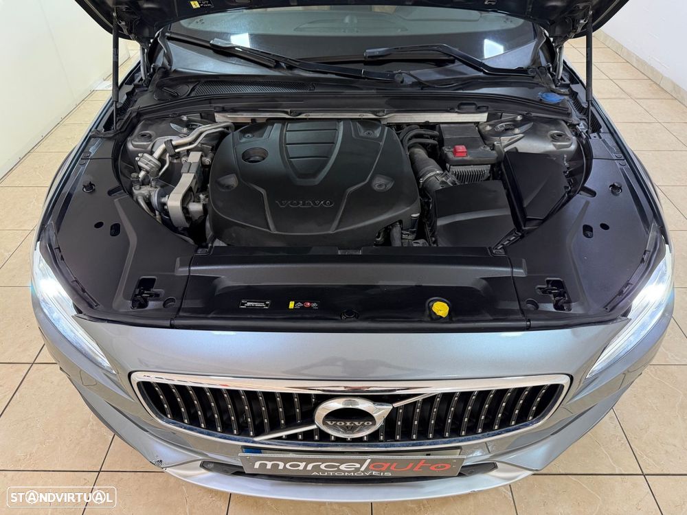 Volvo V90 Cross Country 2017 photo 4