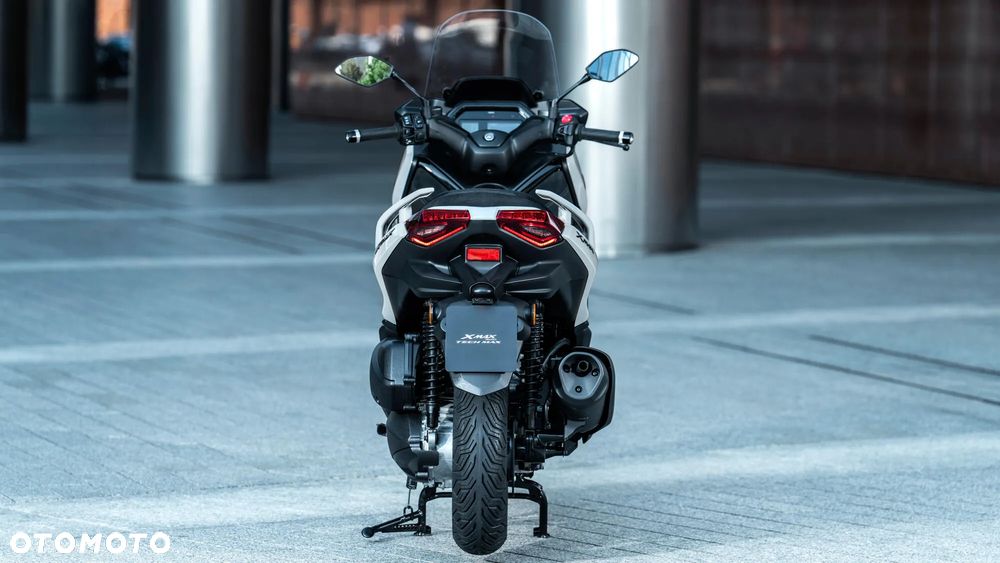 Yamaha X-max - 14