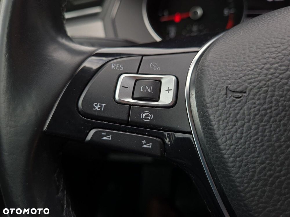 Volkswagen Passat Variant - 16