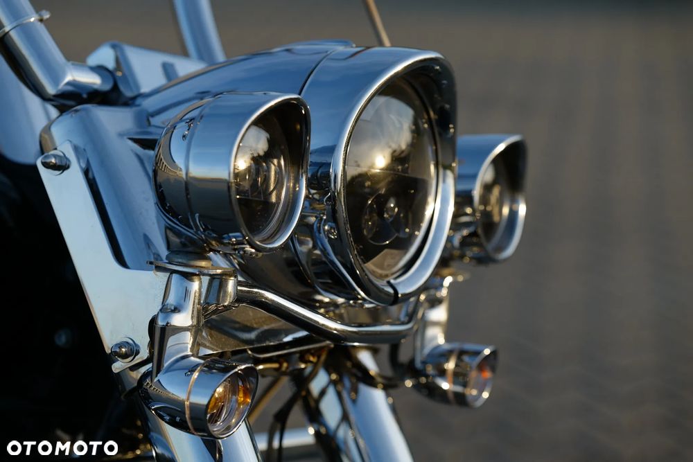 Harley-Davidson Touring Road King - 12