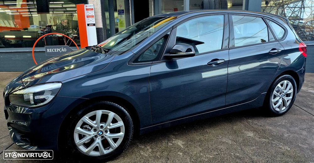 BMW 218 Active Tourer i Luxury Line - 23