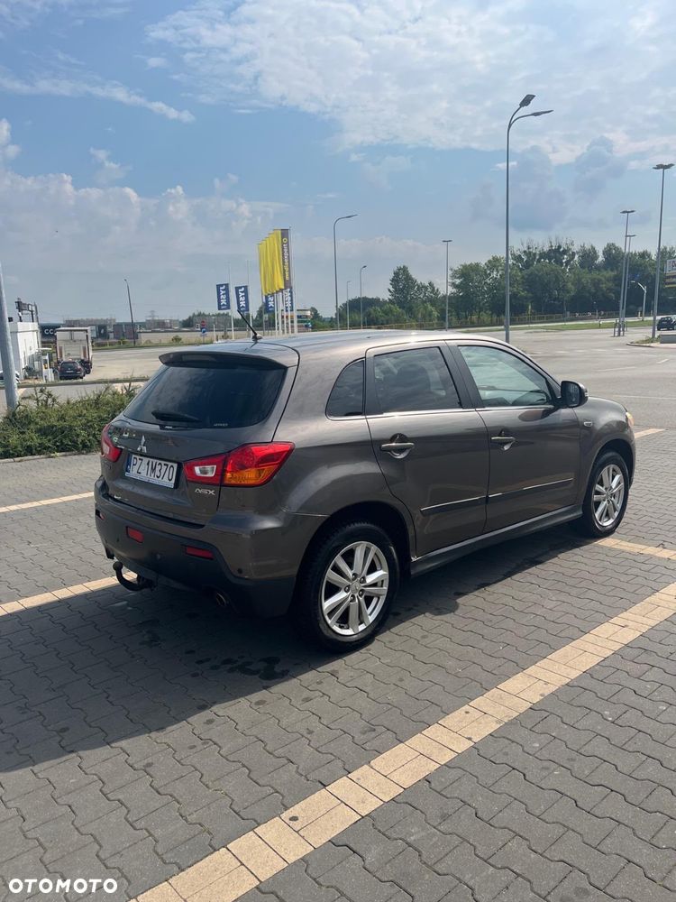 Mitsubishi ASX - 4