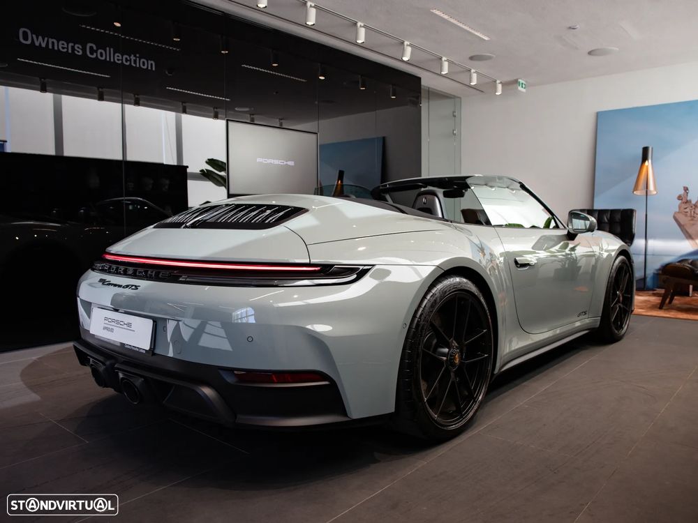 Porsche 911 (992) Carrera GTS - 12