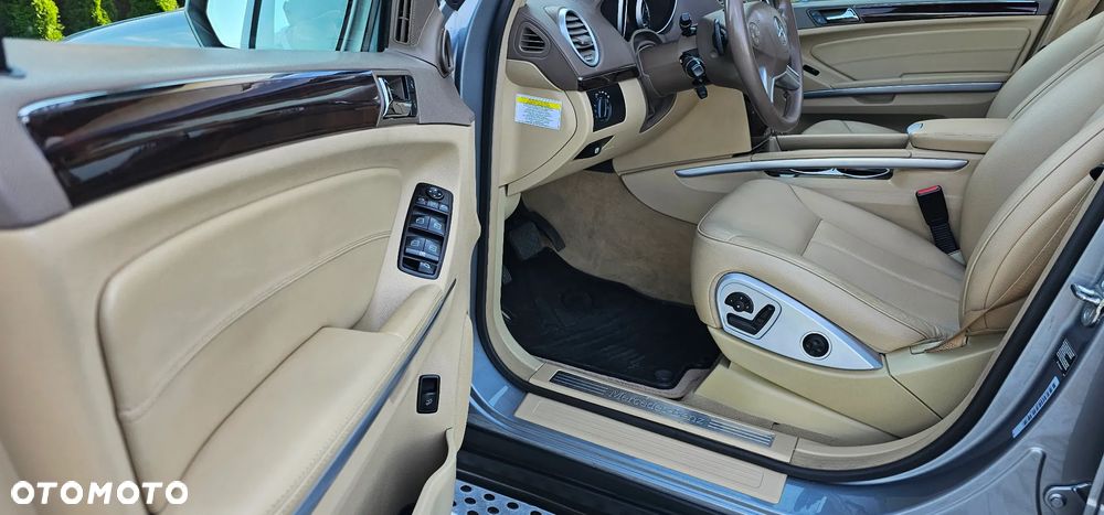 Mercedes-Benz GL 450 4Matic 7G-TRONIC - 7