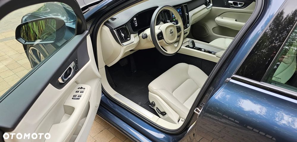 Volvo S60 B5 B AWD Ultimate Dark - 20