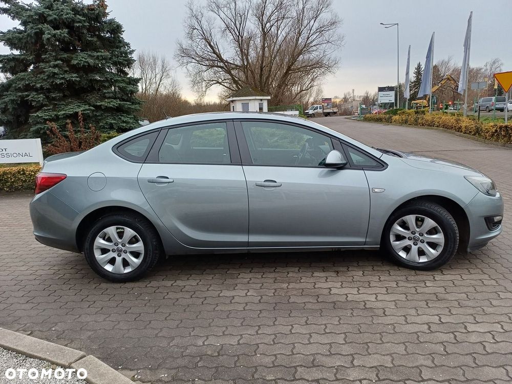 Opel Astra - 8