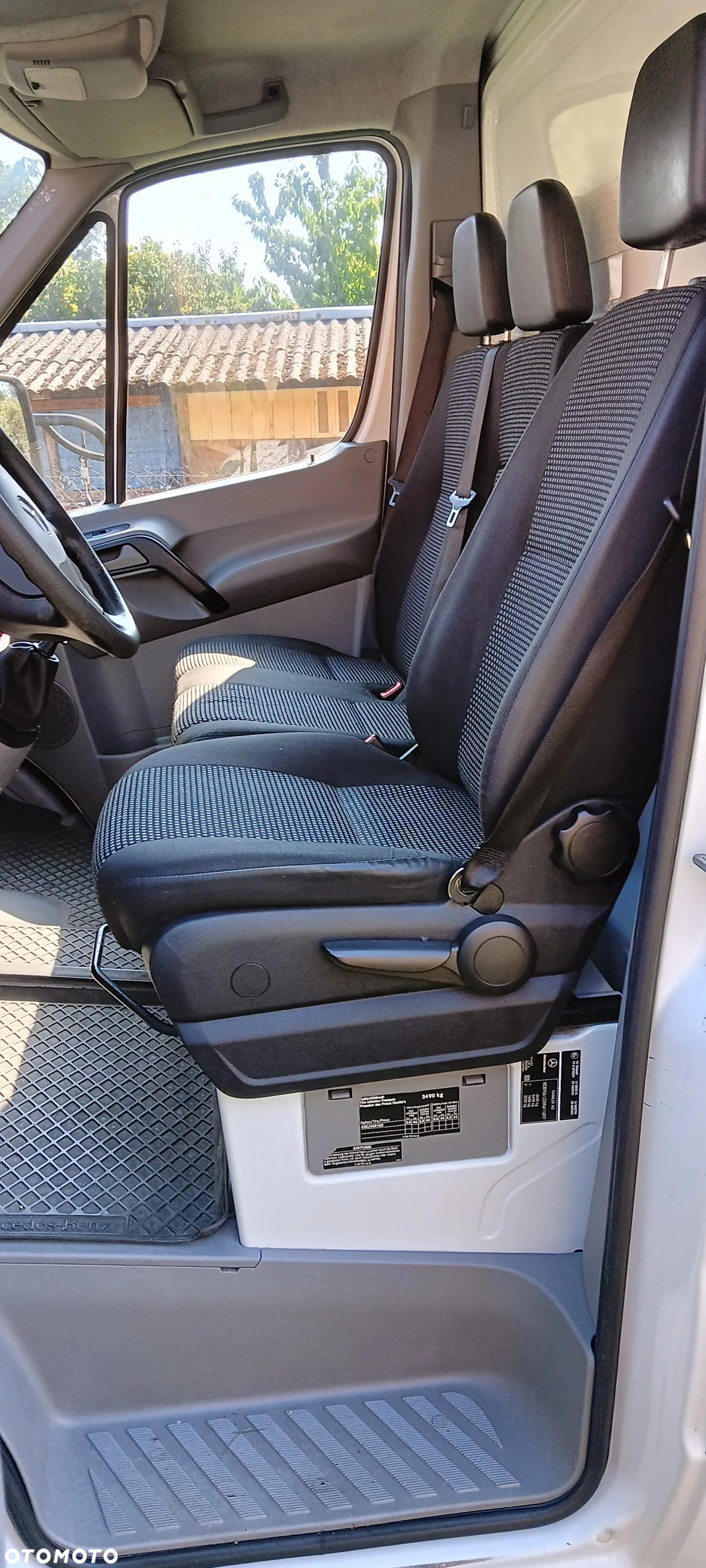 Mercedes-Benz Sprinter - 12