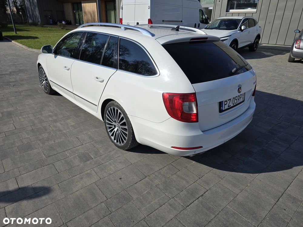 Skoda Superb 3.6 FSI 4x4 L&K DSG - 14