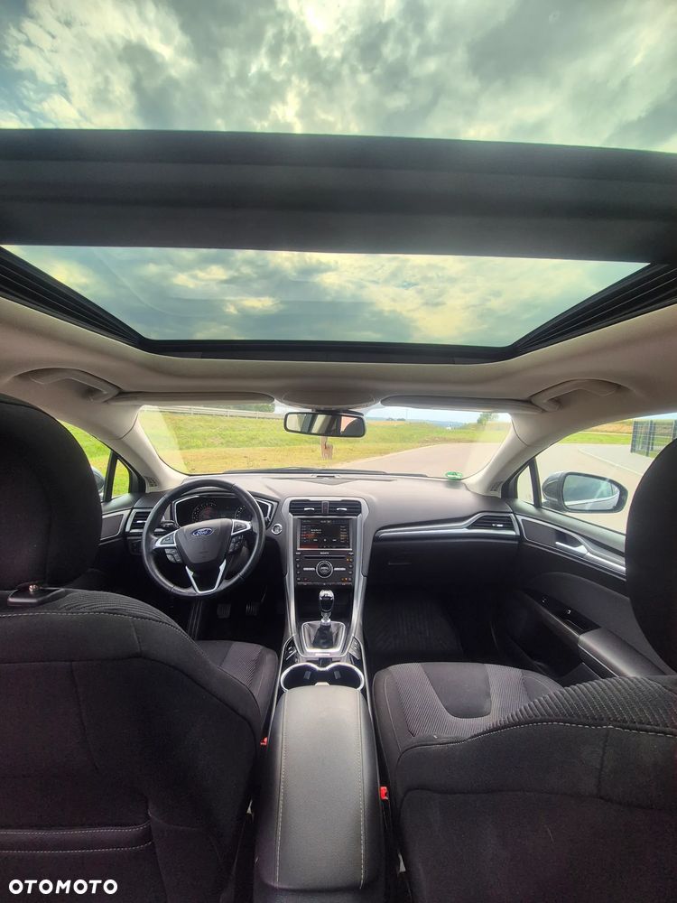 Ford Mondeo 2.0 TDCi Titanium - 36