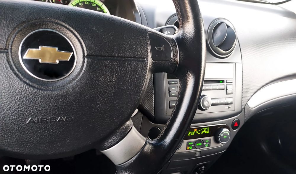 Chevrolet Aveo 1.4 16V LS - 31