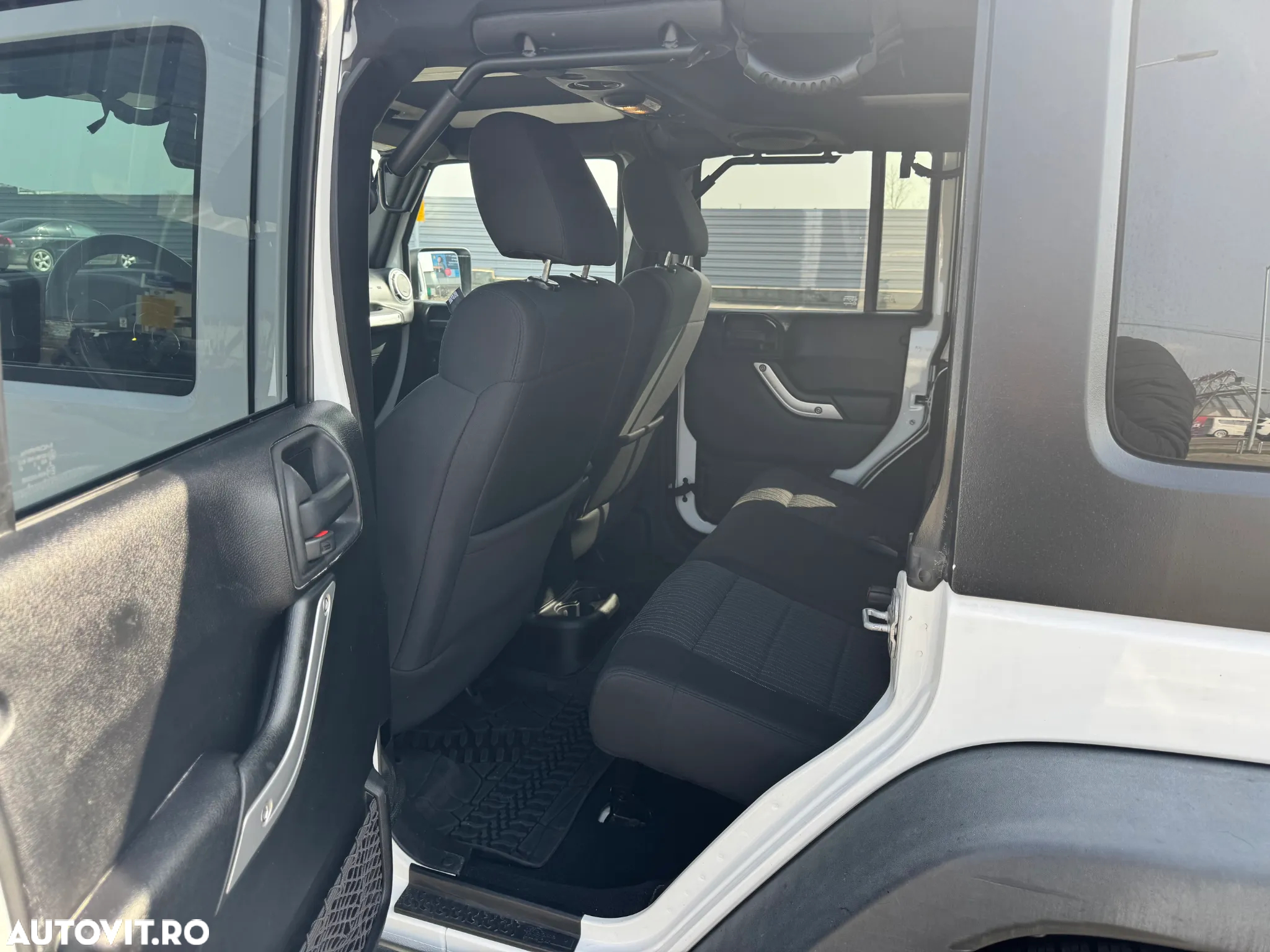 Jeep Wrangler Unlimited 2.8 CRD AT Rubicon - 10