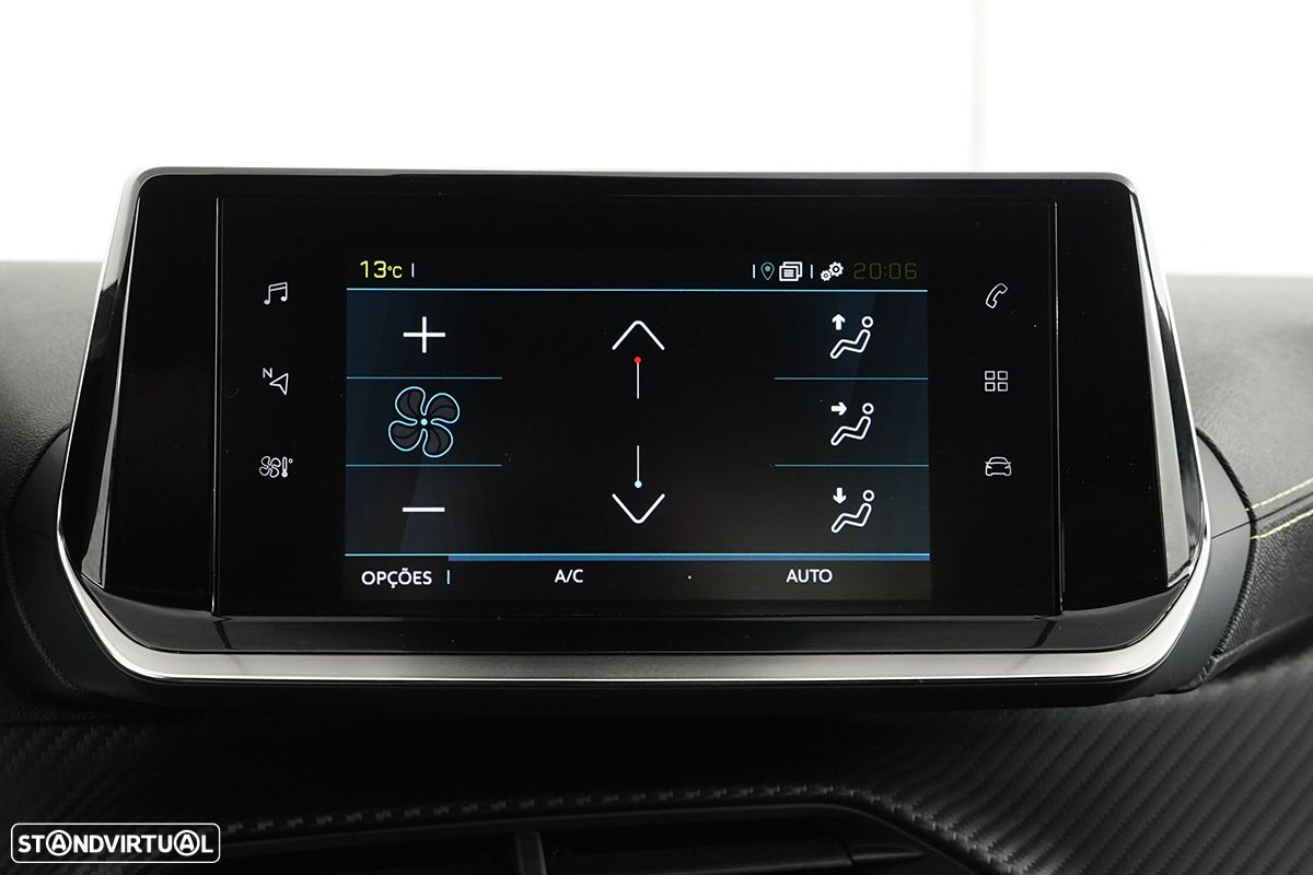 Peugeot e-2008 50 kWh GT - 12