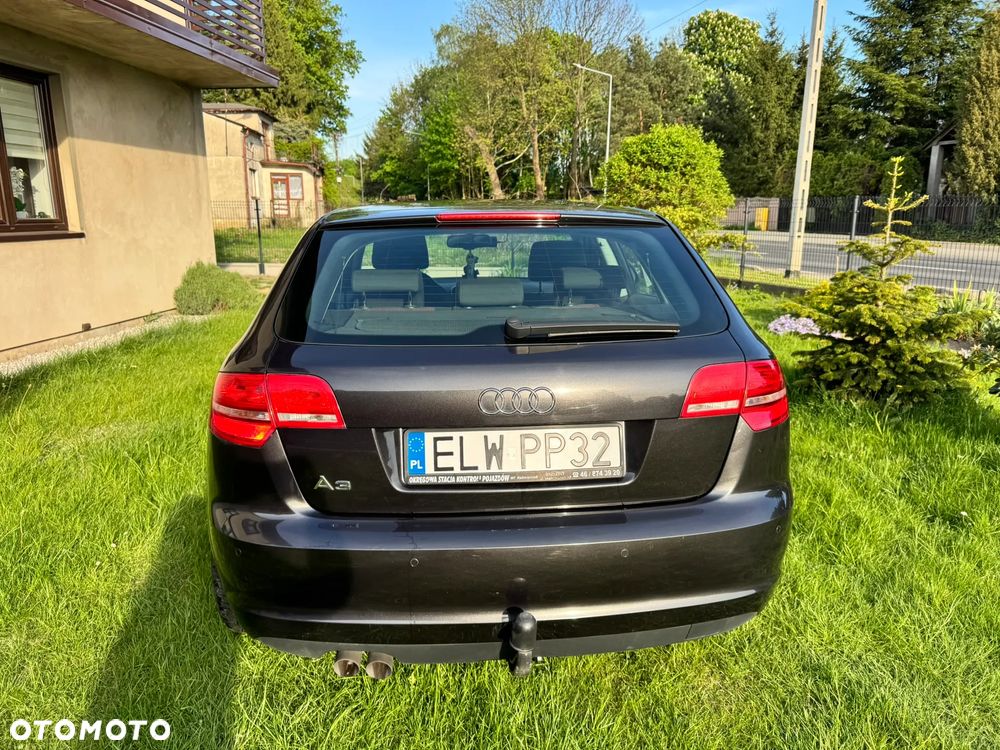 Audi A3 Sportback 2.0 TDI DPF Ambiente - 5