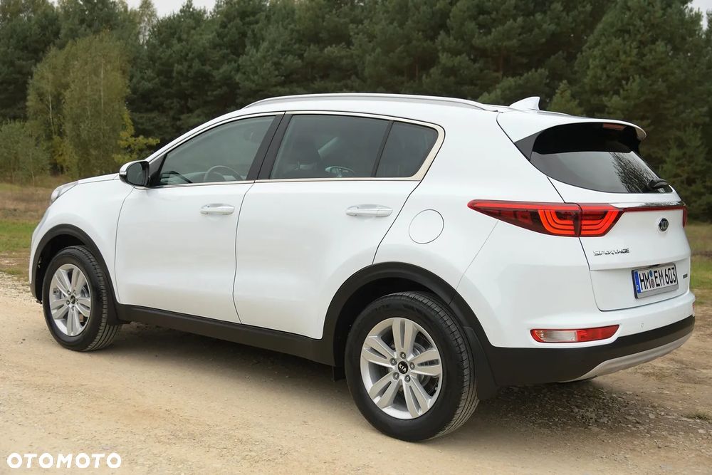 Kia Sportage 1.6 GDI 2WD Dream-Team Edition - 4