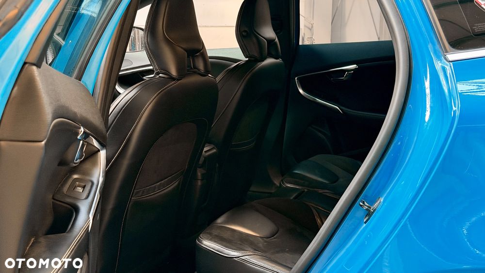 Volvo V40 - 13