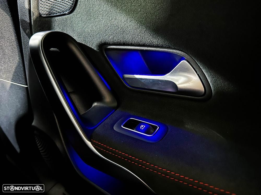 Mercedes-Benz A 250 e 8G-DCT Edition AMG Line - 27