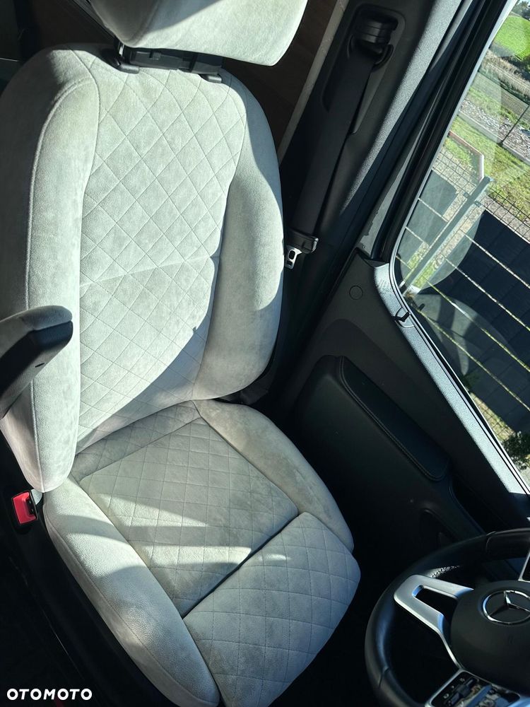 Mercedes-Benz Sprinter - 19