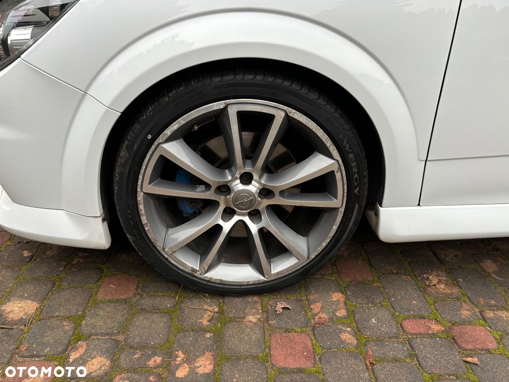 Opel Astra OPC Nürburgring Edition - 14