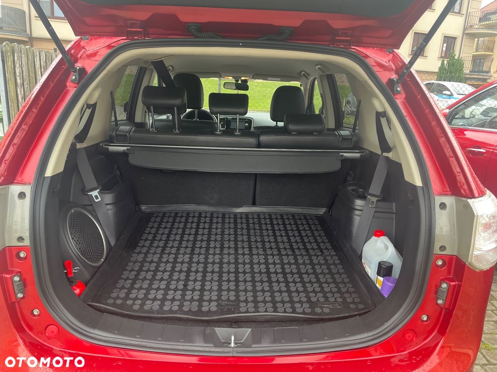 Mitsubishi Outlander 2.2 DID Intense + 4WD - 17