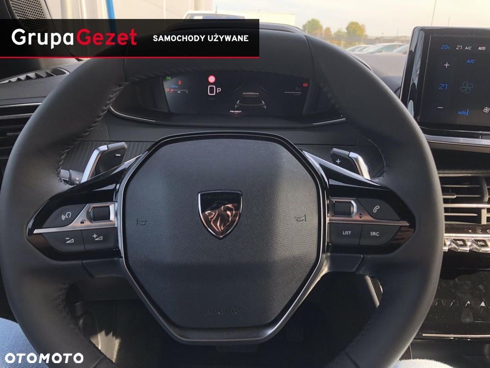 Peugeot 2008 - 11