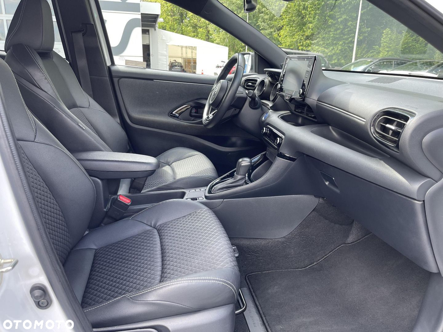 Toyota Yaris - 8