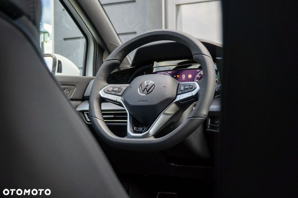 Volkswagen Golf - 18