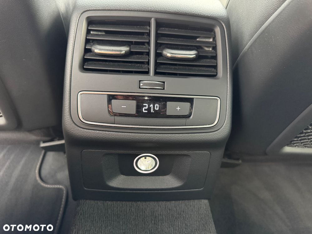 Audi A4 Avant 40 TDI Quattro S Line S tronic - 29