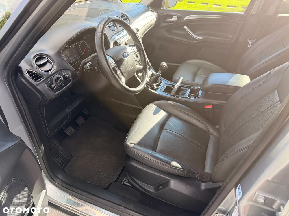 Ford S-Max 2.0 TDCi DPF Titanium - 22