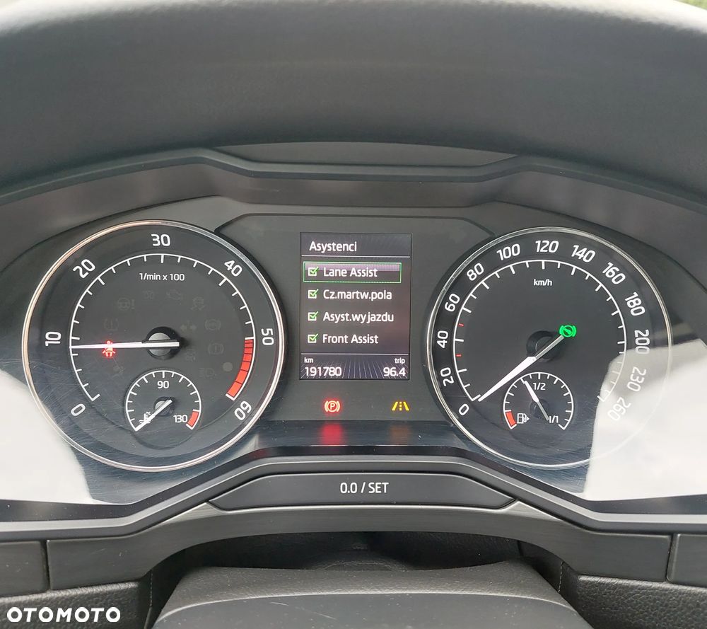 Skoda Superb 2.0 TDI 4x4 Style DSG - 27