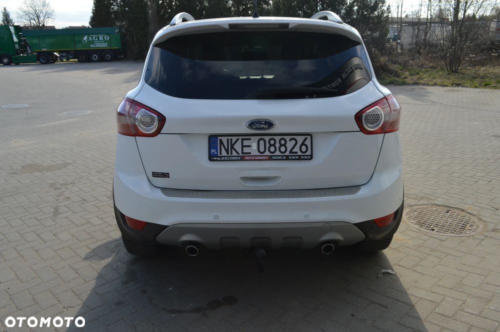 Ford Kuga 2.0 TDCi 2x4 Titanium - 8