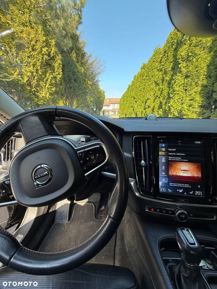 Volvo V90 Cross Country D5 AWD Pro - 27