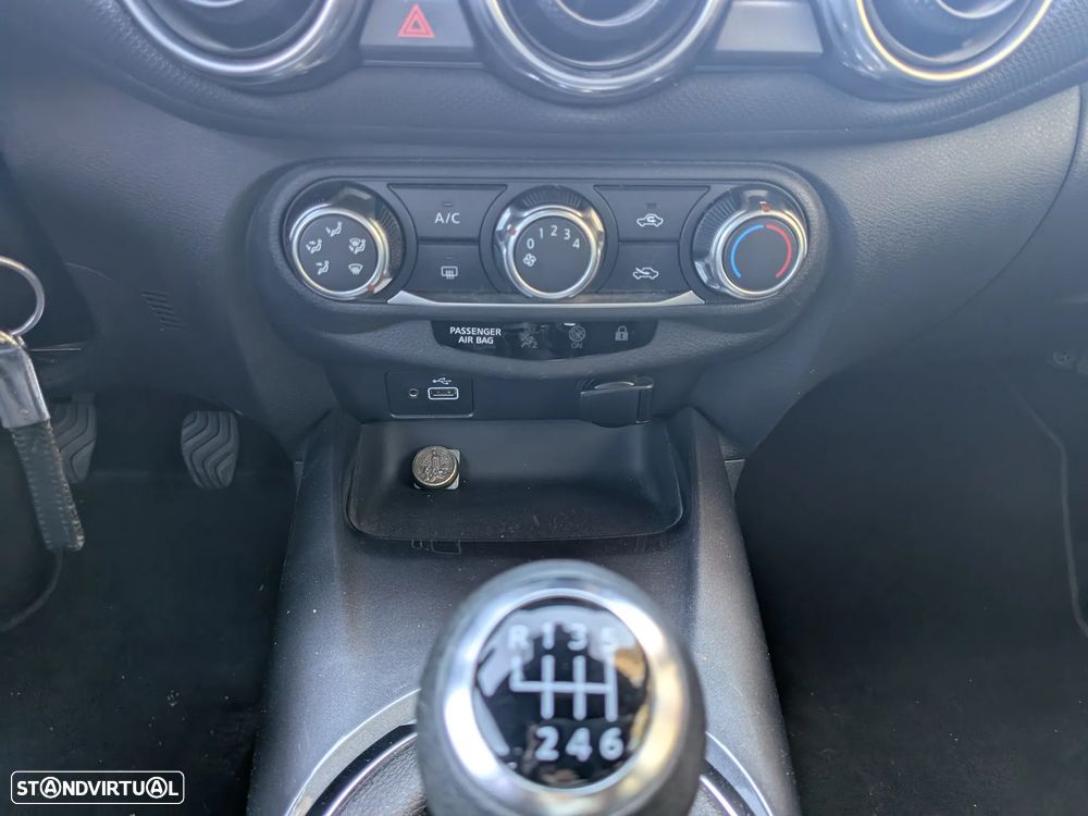 Nissan Juke 1.0 DIG-T N-Connecta - 16