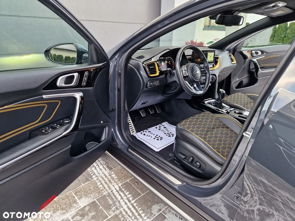 Kia XCeed 1.5 T-GDI OPF PLATINUM EDITION - 15