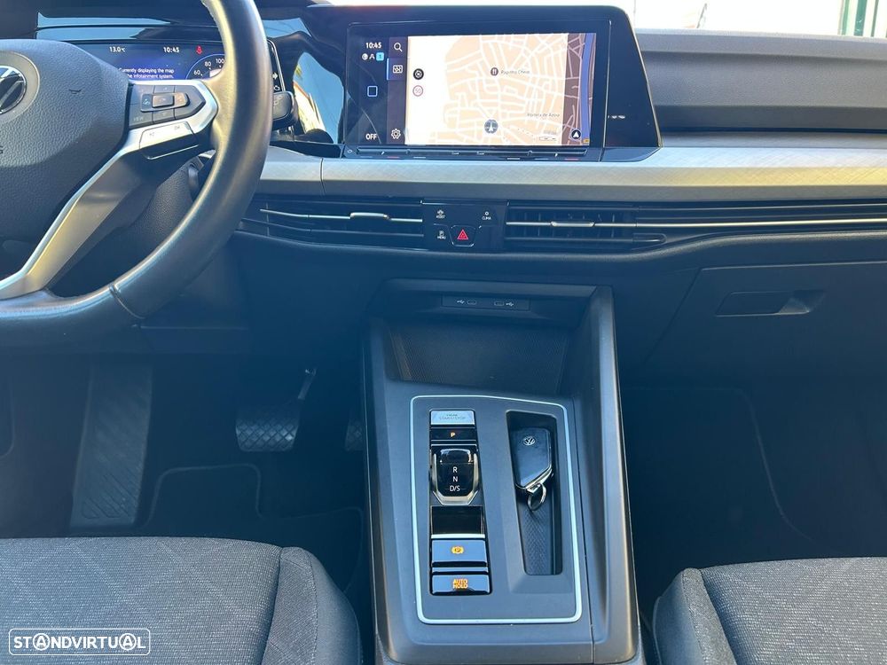 VW Golf 1.0 eTSI Life DSG - 21