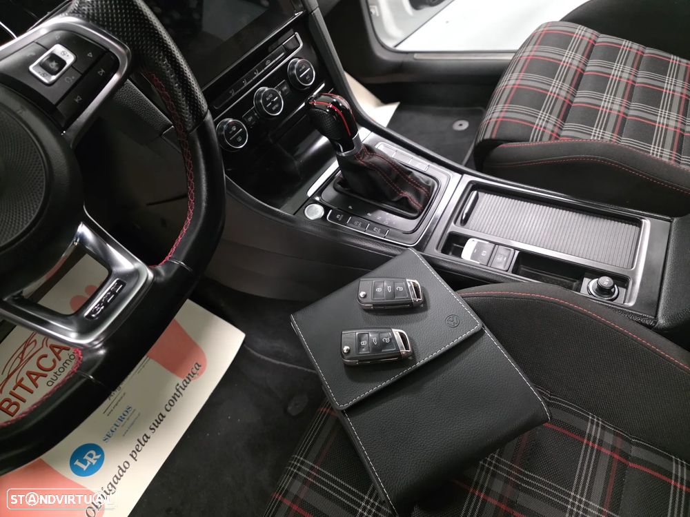 VW Golf 2.0 TSI GTI DSG Performance - 3