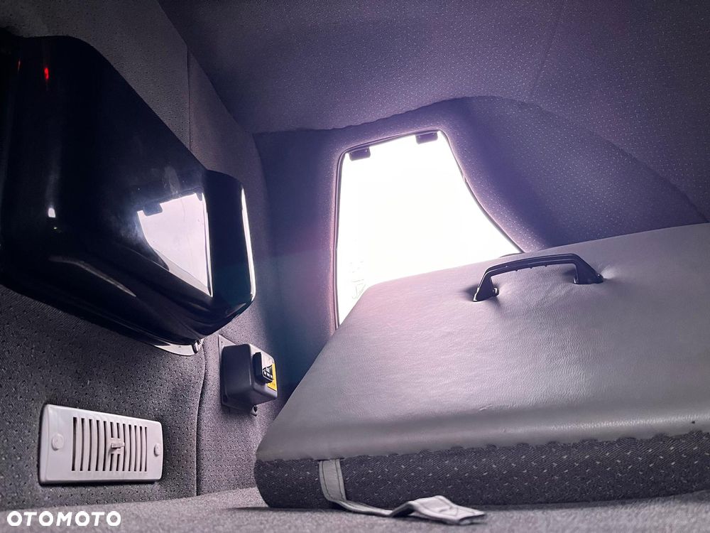 Mercedes-Benz SPRINTER - 5