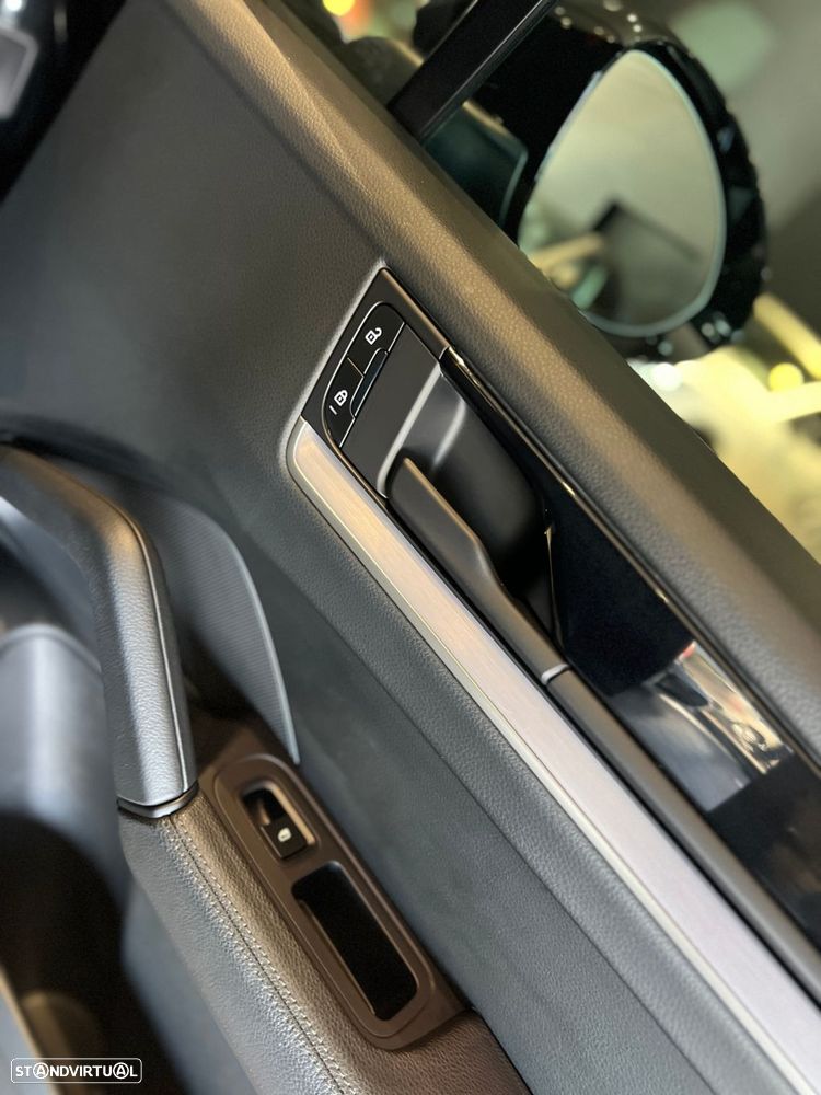 Porsche Cayenne Coupé E-Hybrid - 41