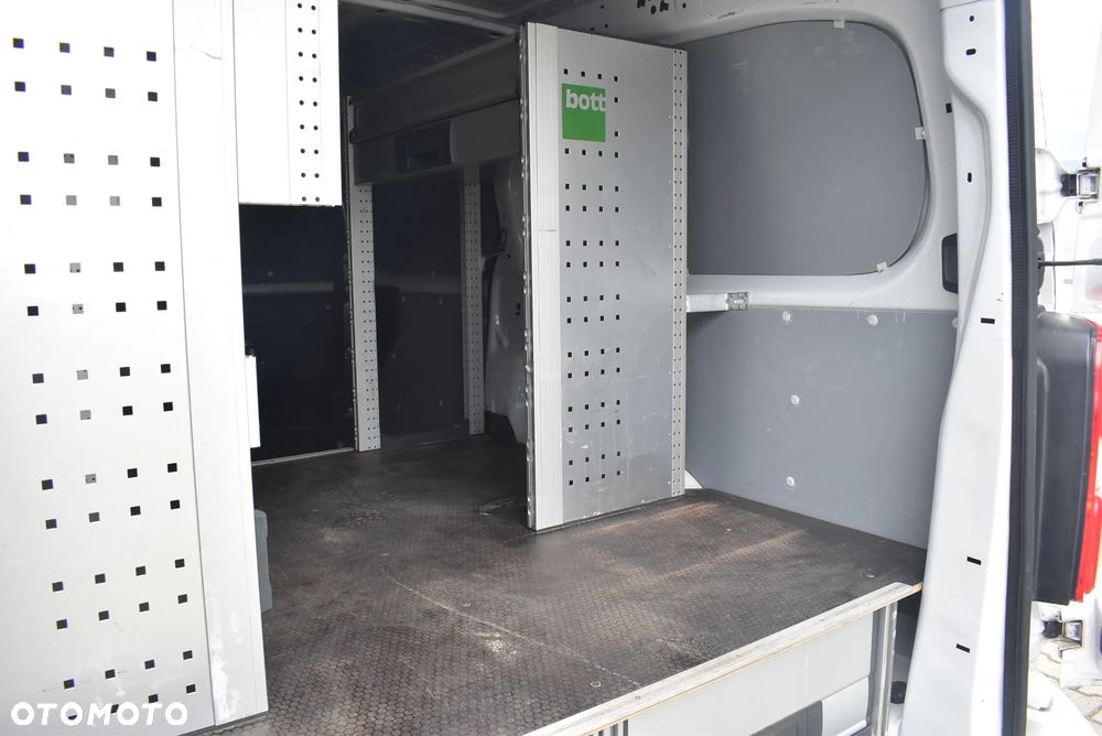 Opel VIVARO EXTRA LONG 3,1 - 14