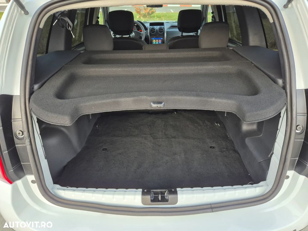 Dacia Duster 1.5 dCi 4x2 Laureate - 16