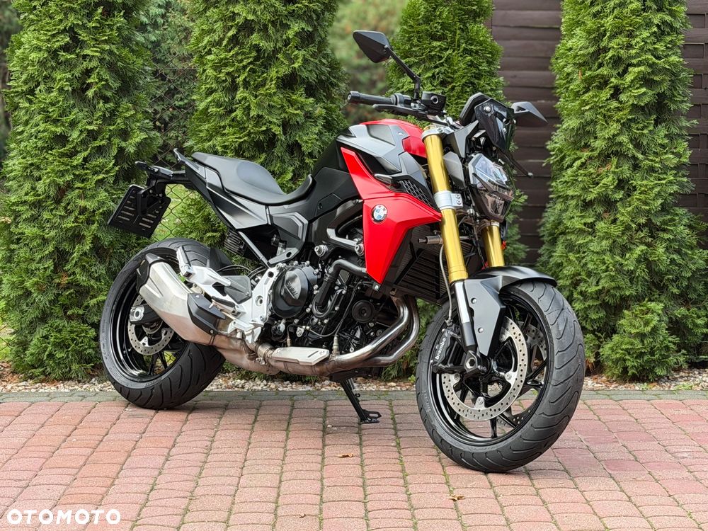 BMW F