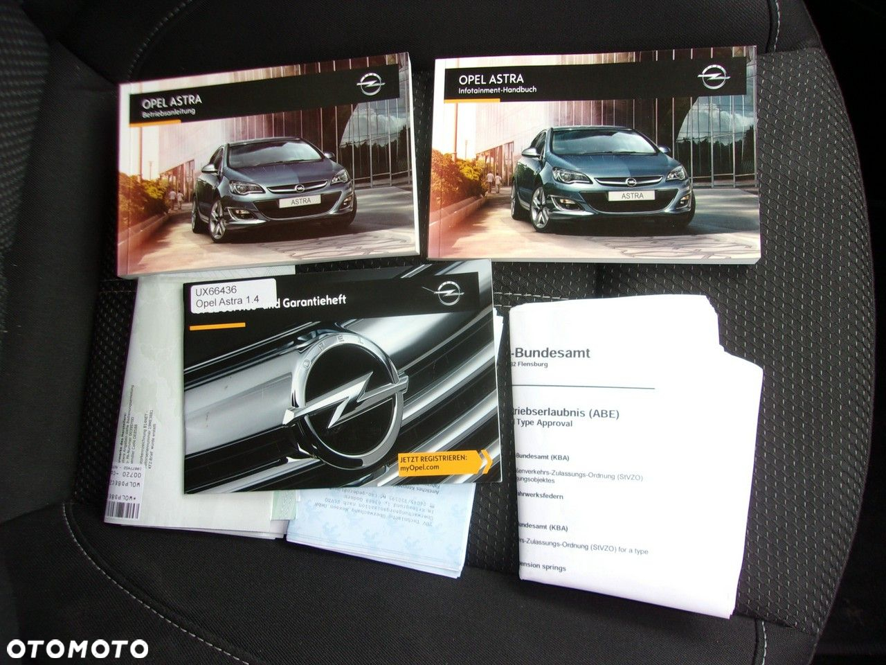 Opel Astra 1.4 Turbo Cosmo - 35