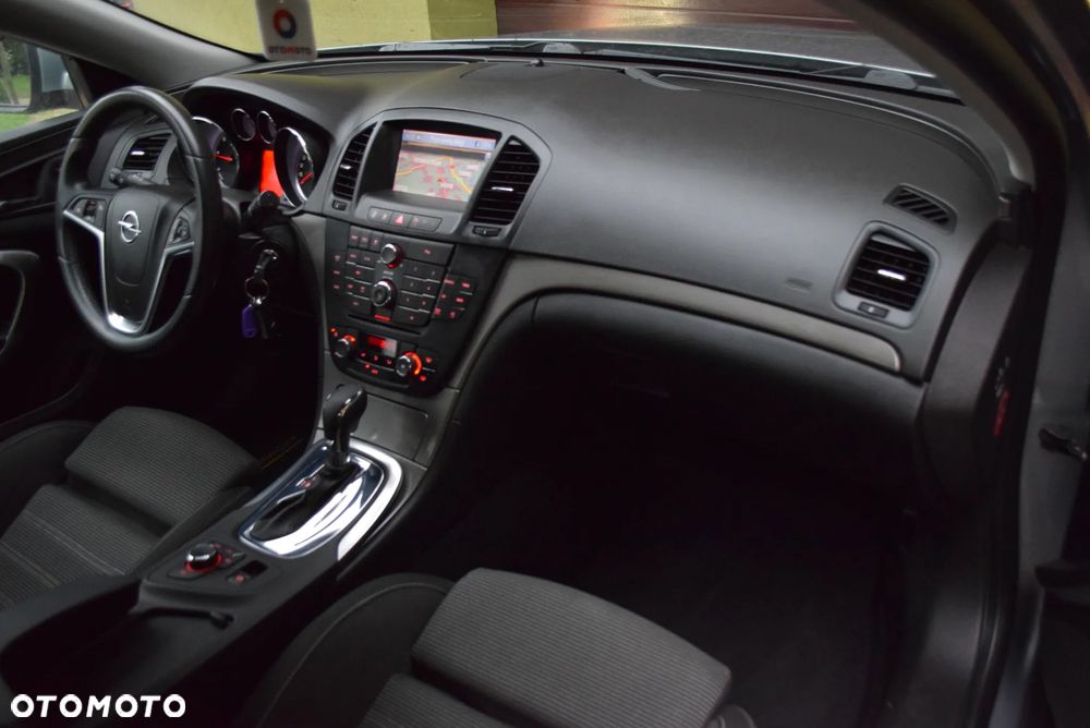Opel Insignia - 14