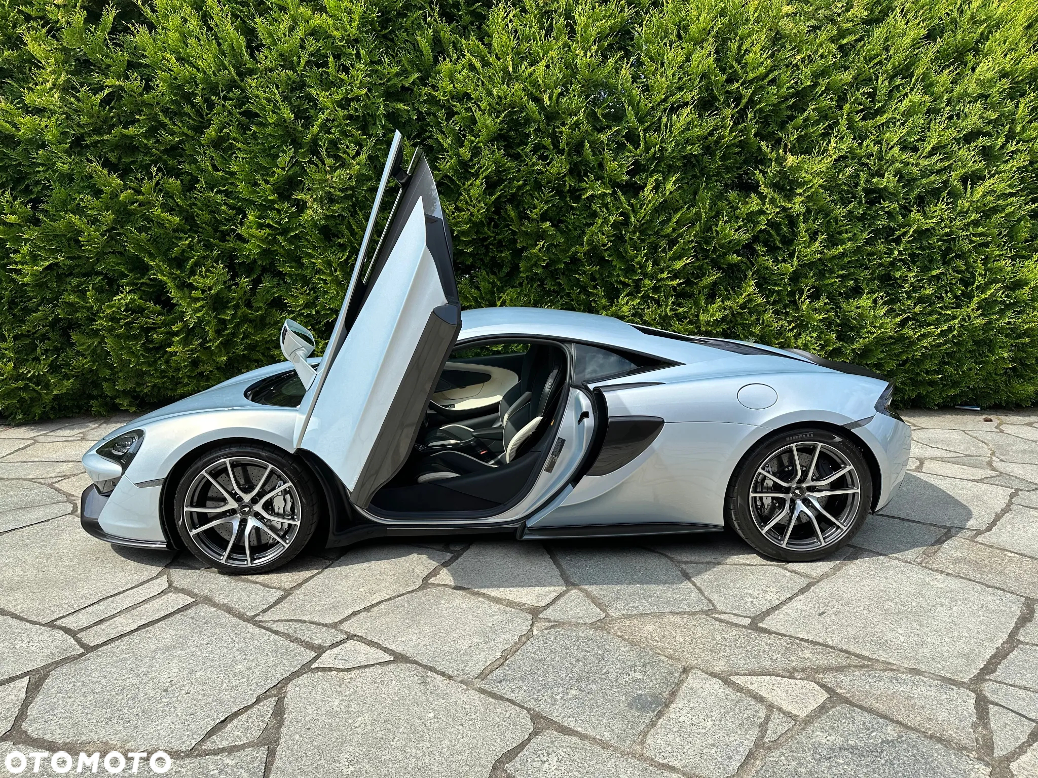 McLaren 570S Coupe ver-standard - 14