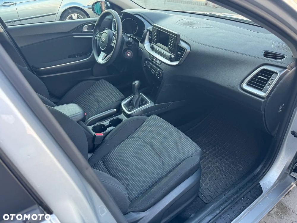 Kia Ceed 1.0 T-GDI S - 17