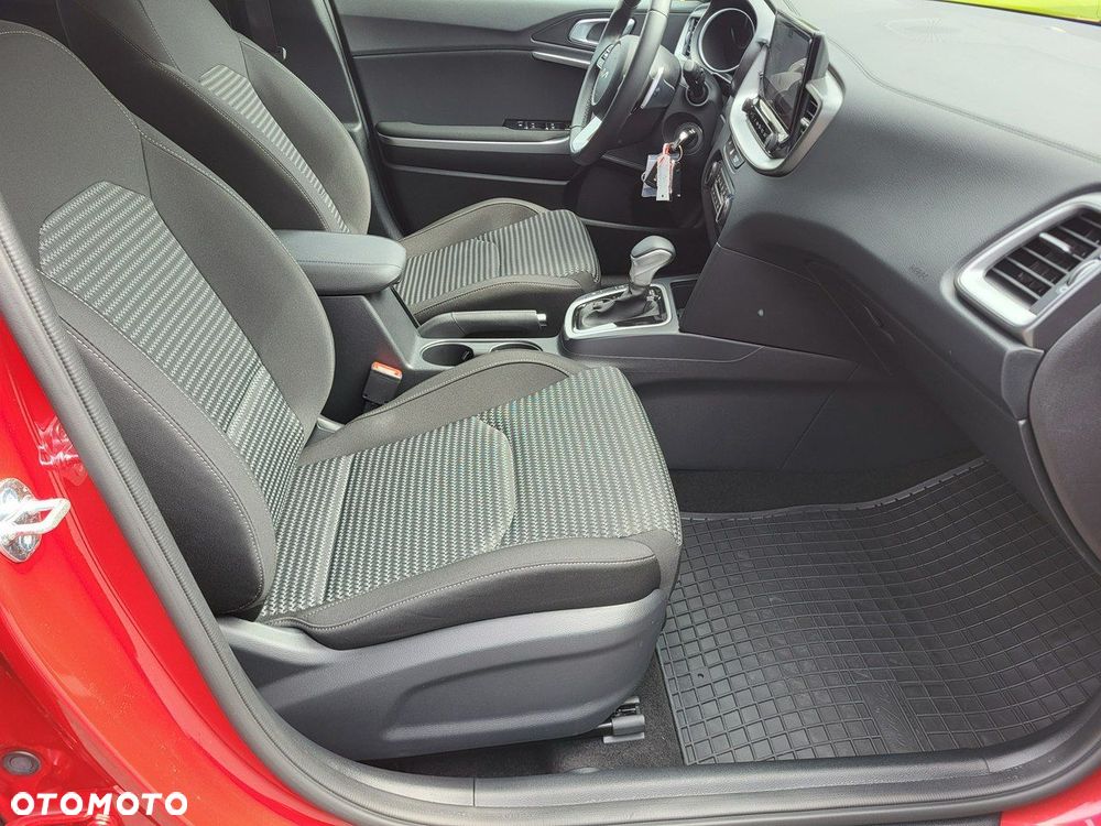 Kia XCeed - 17