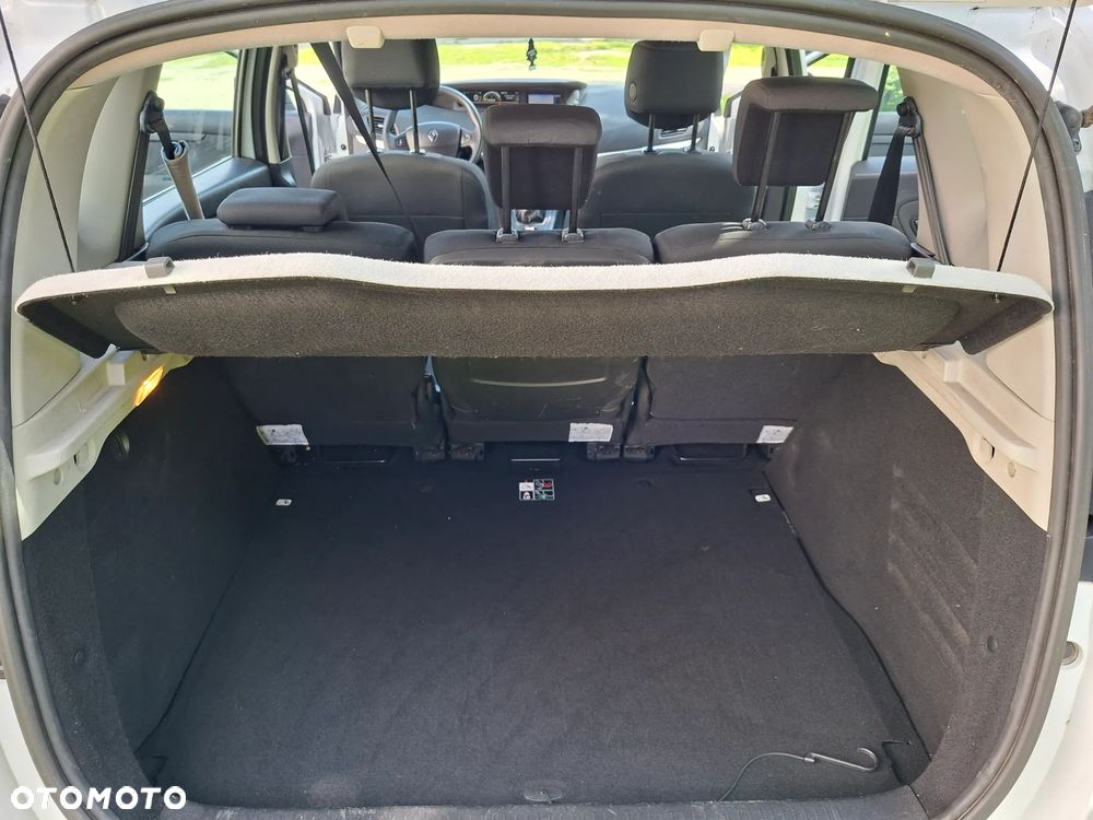 Renault Scenic 1.6 16V TomTom Edition - 17