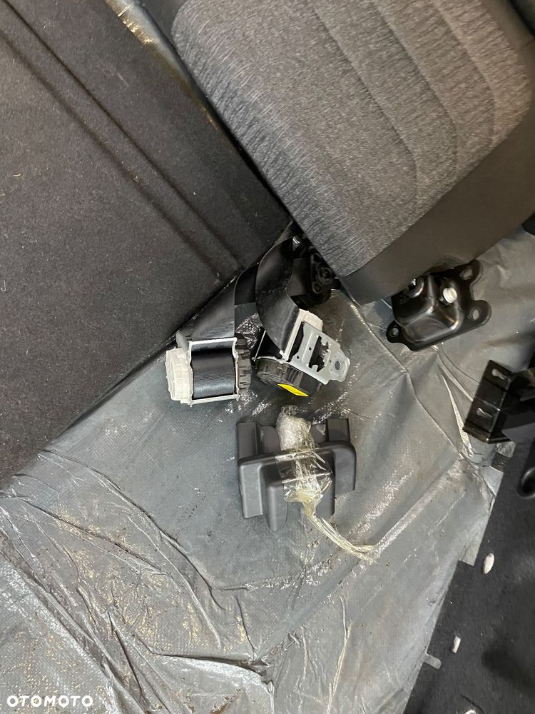 SKODA KODIAQ fotele 3 RZAD super stan  CAŁY ZESTAW - 5