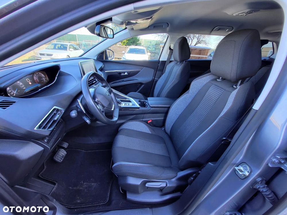 Peugeot 5008 PureTech 130 EAT8 Stop & Start Active - 24